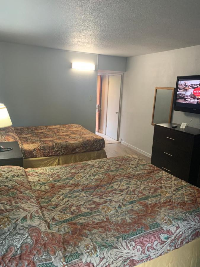 Executive Inn Rusk Extérieur photo