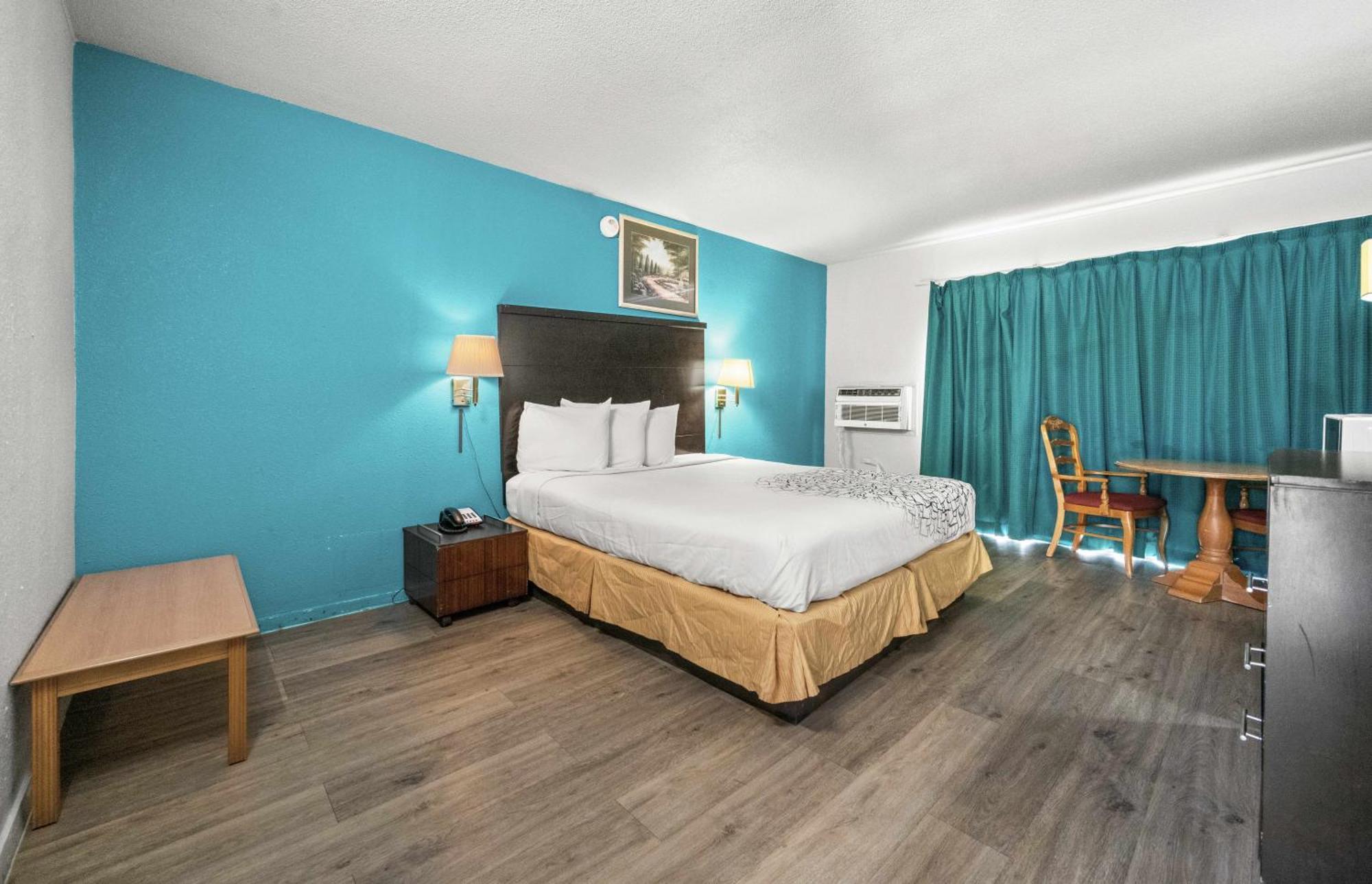 Executive Inn Rusk Extérieur photo