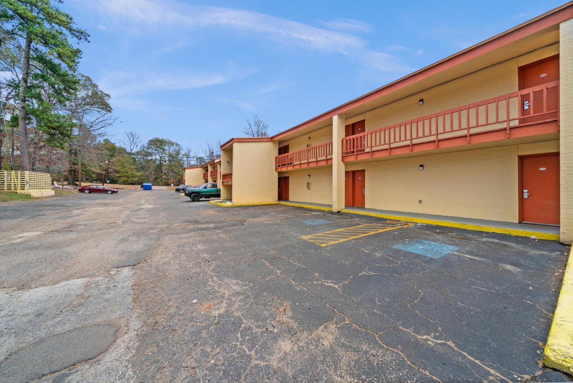 Executive Inn Rusk Extérieur photo